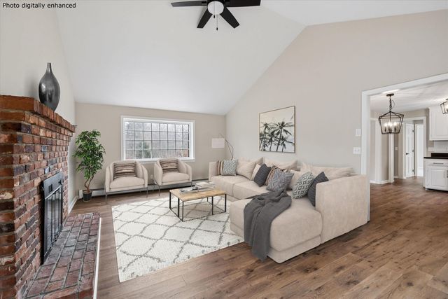 18 Gervaise Drive, Derry, NH 03038