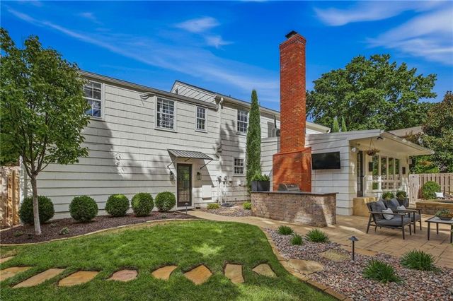 1207 W 67TH Terrace, Kansas City, MO 64113