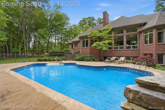 2764 Tall Timbers Drive, Milford Charter Township, MI 48380