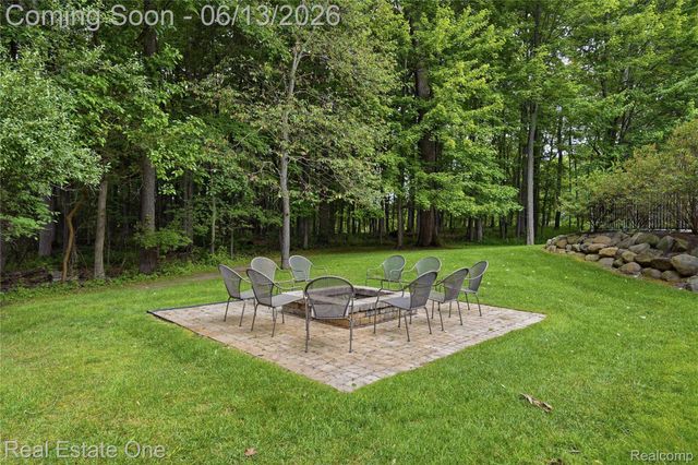 2764 Tall Timbers Drive, Milford Charter Township, MI 48380