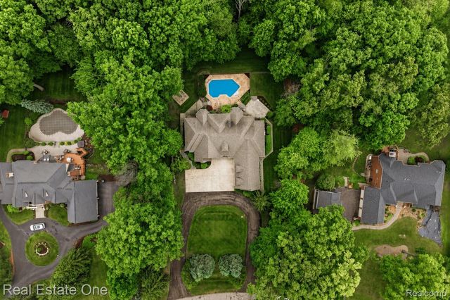 2764 Tall Timbers Drive, Milford Charter Township, MI 48380