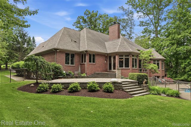 2764 Tall Timbers Drive, Milford Charter Township, MI 48380