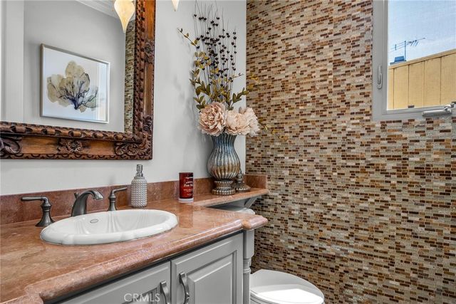 1036 Avenue C, Redondo Beach, CA 90277