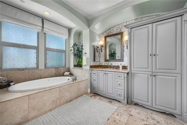 1036 Avenue C, Redondo Beach, CA 90277