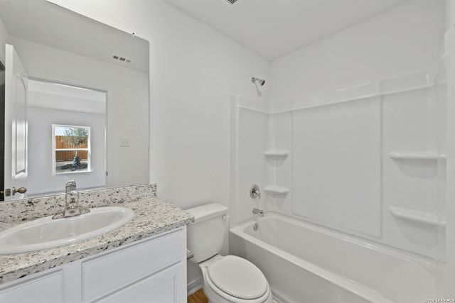 15118 Waterow View, Von Ormy, TX 78073