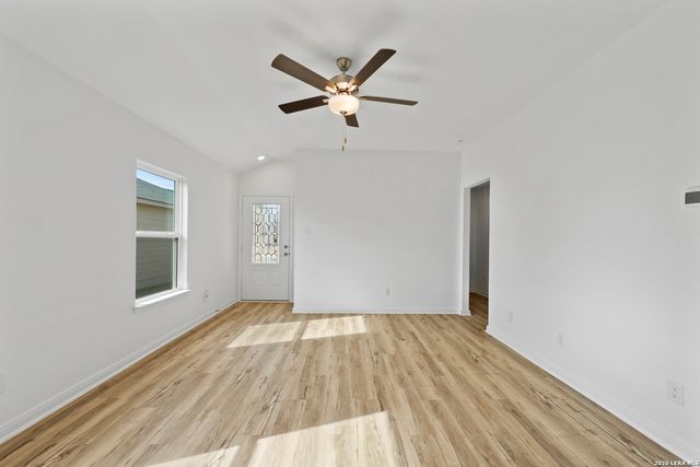 15118 Waterow View, Von Ormy, TX 78073