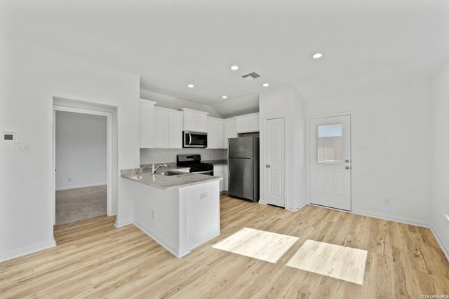 15118 Waterow View, Von Ormy, TX 78073