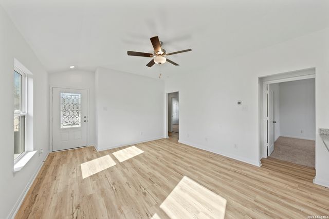 15118 Waterow View, Von Ormy, TX 78073