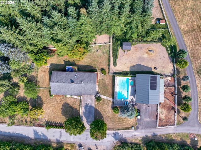 891 YOUNG Rd, Kelso, WA 98626