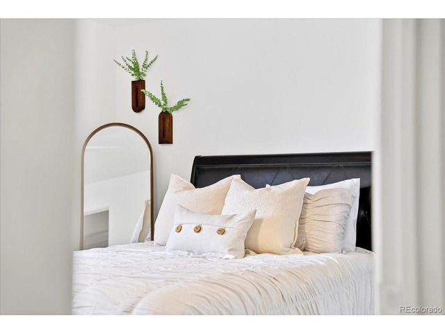 855 N Pennsylvania St 411, Denver, CO 80203