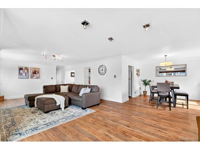 855 N Pennsylvania St 411, Denver, CO 80203