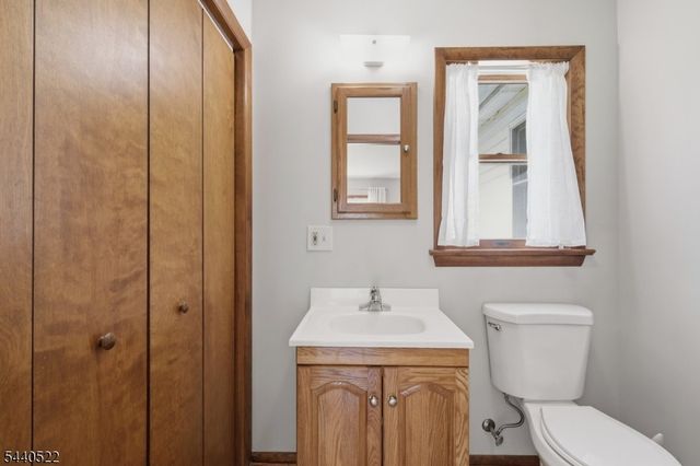 626 5Th St, Belvidere Twp., NJ 07823