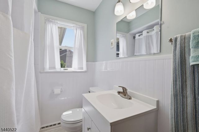626 5Th St, Belvidere Twp., NJ 07823