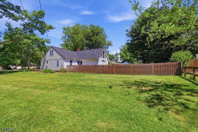 626 5Th St, Belvidere Twp., NJ 07823