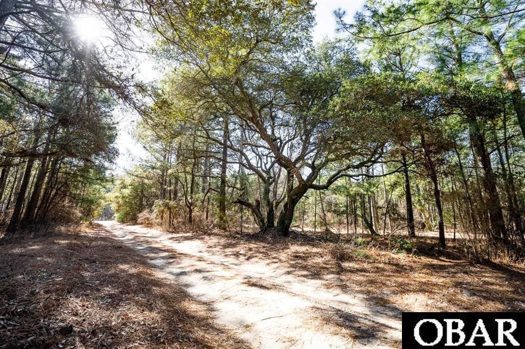 Image 9 of property listing at 2004 Sea Horse Road Lot 60, Corolla, NC 27927