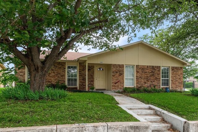 5801 Redwood Lane, Rowlett, TX 75089