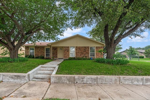 5801 Redwood Lane, Rowlett, TX 75089