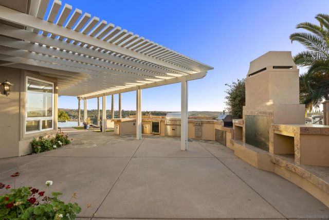 1403 Chariot Ct, Bonsall, CA 92003