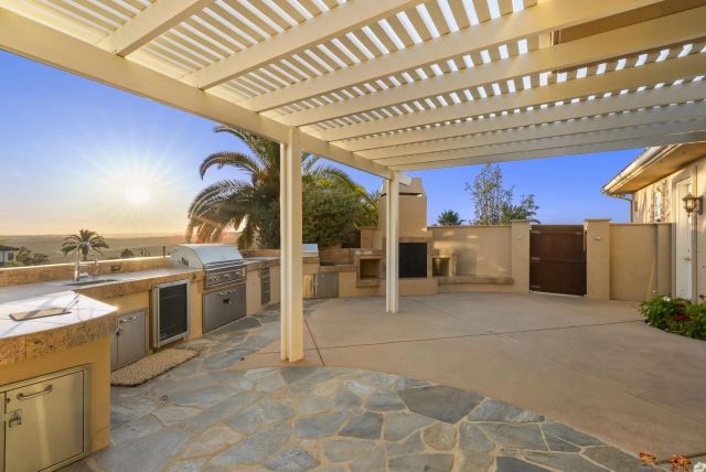 1403 Chariot Ct, Bonsall, CA 92003