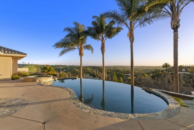 1403 Chariot Ct, Bonsall, CA 92003