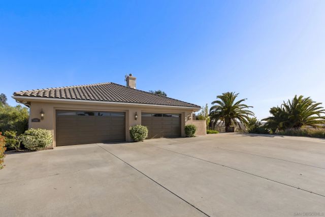 1403 Chariot Ct, Bonsall, CA 92003
