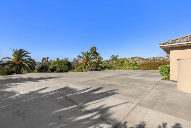 1403 Chariot Ct, Bonsall, CA 92003
