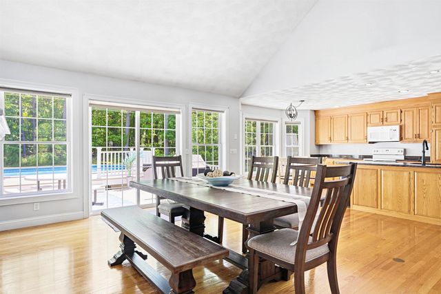 22 May Lane, Pelham, NH 03076