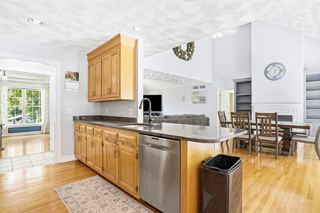 22 May Lane, Pelham, NH 03076