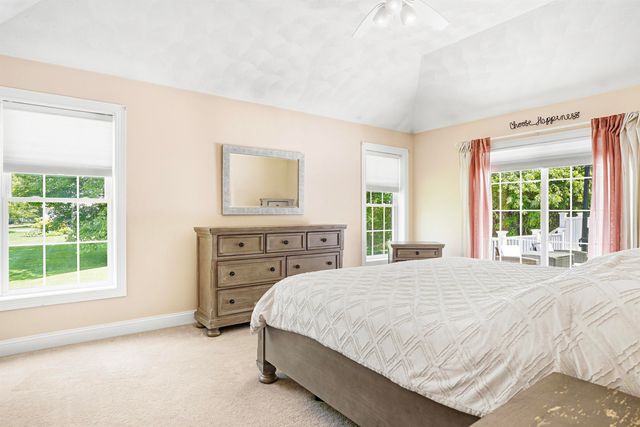 22 May Lane, Pelham, NH 03076