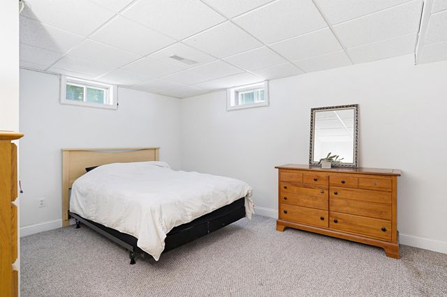 22 May Lane, Pelham, NH 03076