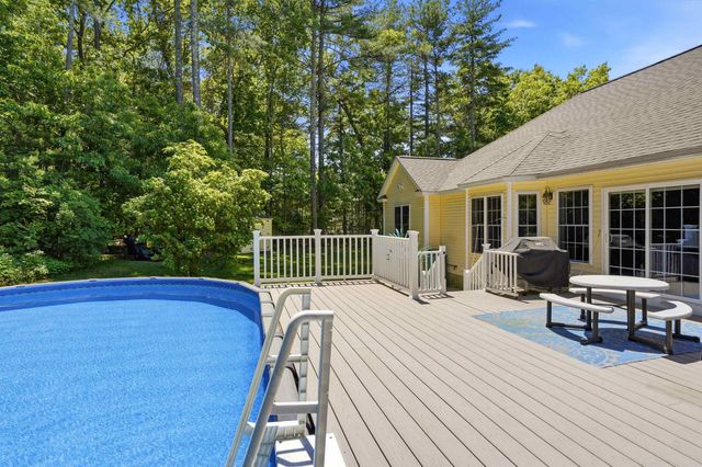 22 May Lane, Pelham, NH 03076