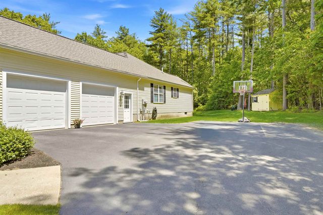 22 May Lane, Pelham, NH 03076