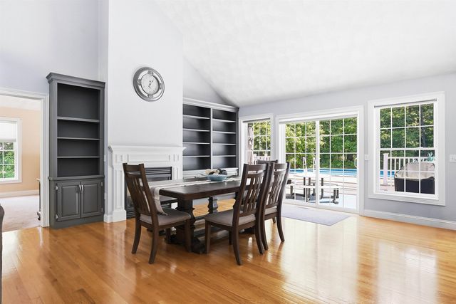 22 May Lane, Pelham, NH 03076