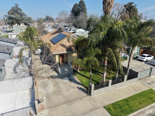 518 Monterey Street, Bakersfield, CA 93305