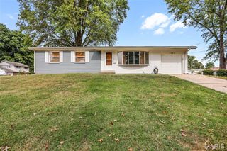 1301 Springfield Drive, Belleville, IL 62221