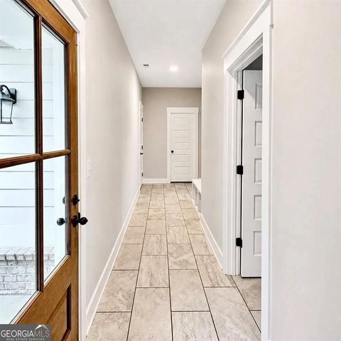 150 Peppertree Drive, Newnan, GA 30265