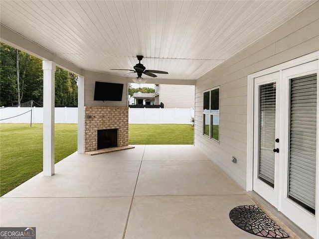 150 Peppertree Drive, Newnan, GA 30265