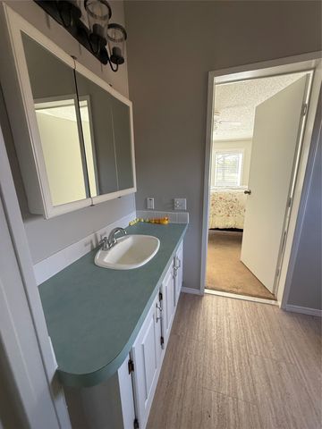 277 Oaks Crossing, Mineral Wells, TX 76067