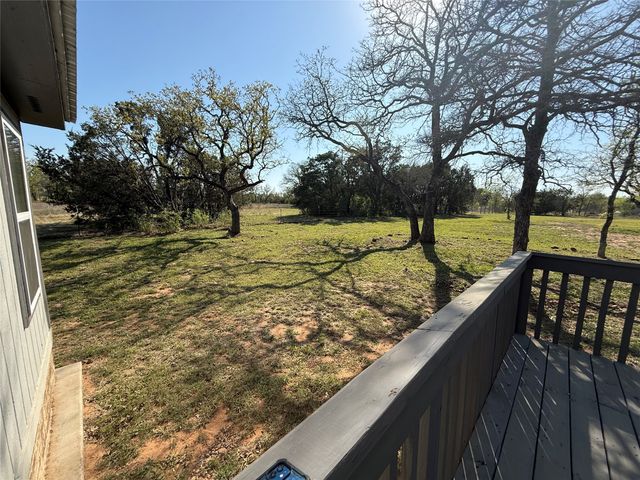 277 Oaks Crossing, Mineral Wells, TX 76067