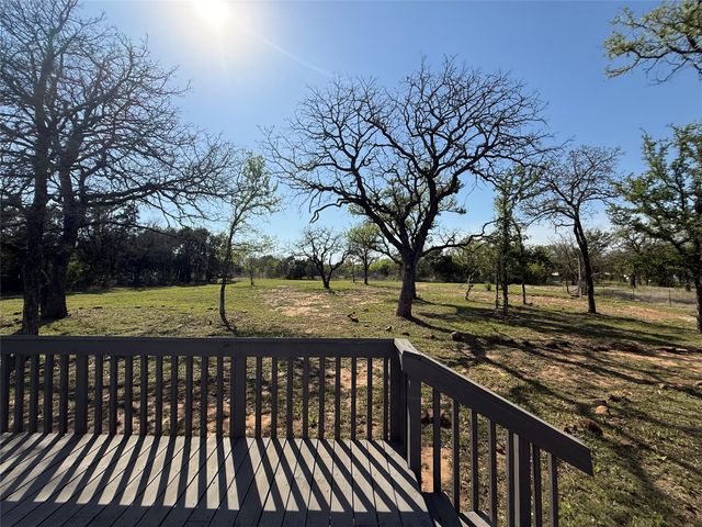 277 Oaks Crossing, Mineral Wells, TX 76067