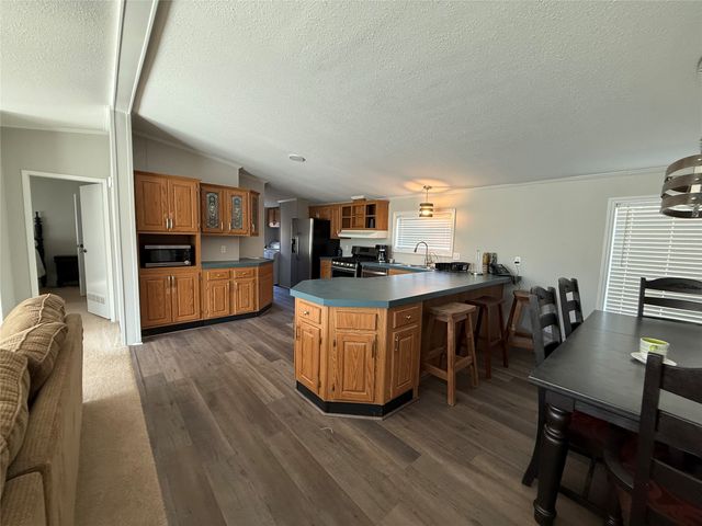 277 Oaks Crossing, Mineral Wells, TX 76067