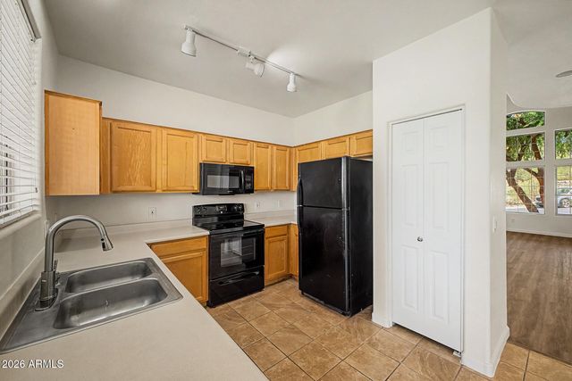 9494 E OBSIDIAN Court, Gold Canyon, AZ 85118