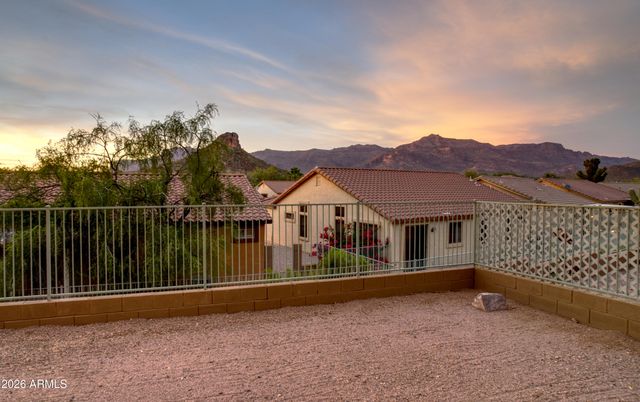 9494 E OBSIDIAN Court, Gold Canyon, AZ 85118