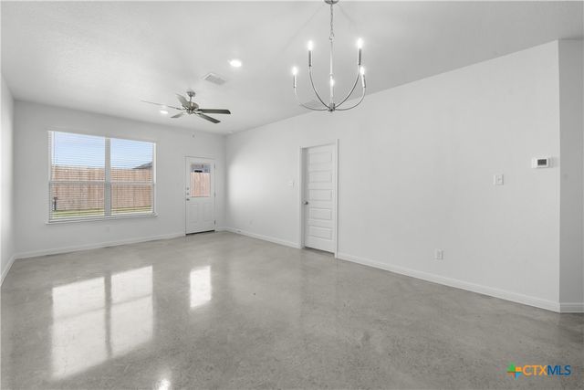 628 Pacific Crest Trail, Copperas Cove, TX 76522