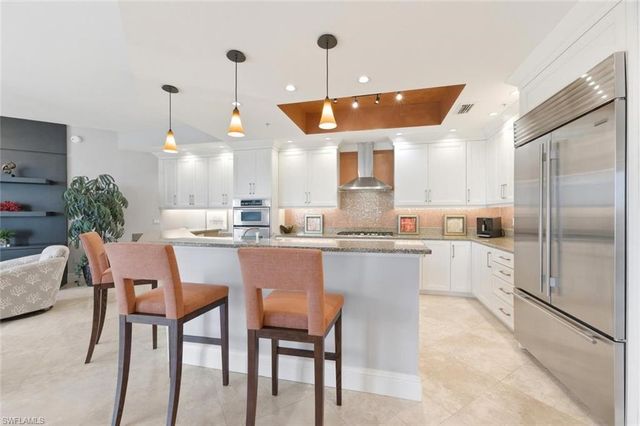 4501 Gulf Shore BLVD N 404, Naples, FL 34103