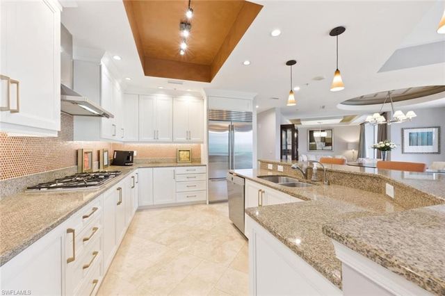 4501 Gulf Shore BLVD N 404, Naples, FL 34103
