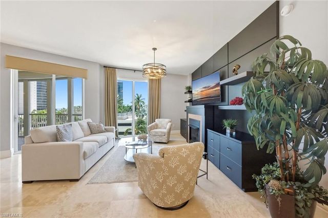 4501 Gulf Shore BLVD N 404, Naples, FL 34103