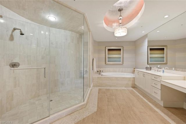 4501 Gulf Shore BLVD N 404, Naples, FL 34103
