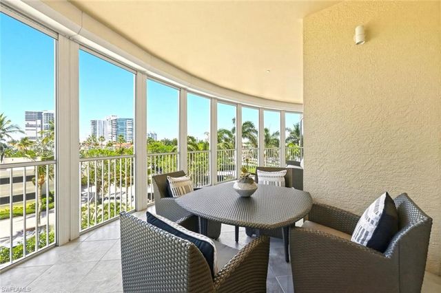 4501 Gulf Shore BLVD N 404, Naples, FL 34103