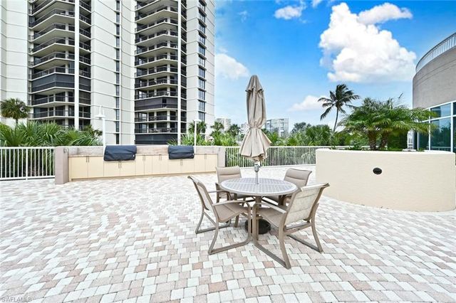 4501 Gulf Shore BLVD N 404, Naples, FL 34103